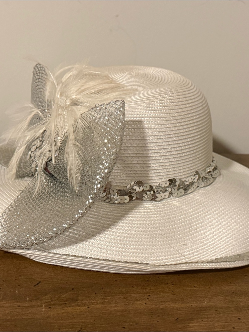 Elegant White Feather & Sequin Wide-Brim Hat